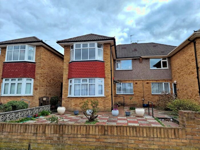 2 Bedroom Flat To Rent In Crantock Road, Catford, London, SE6