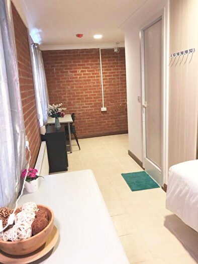 Studio To Rent In Sheriff Avenue, Coventry, Coventry, CV4