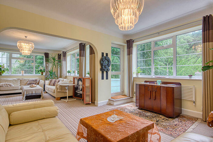 4 Bedroom Detached House For Sale In Braidley Road, Bournemouth, BH2