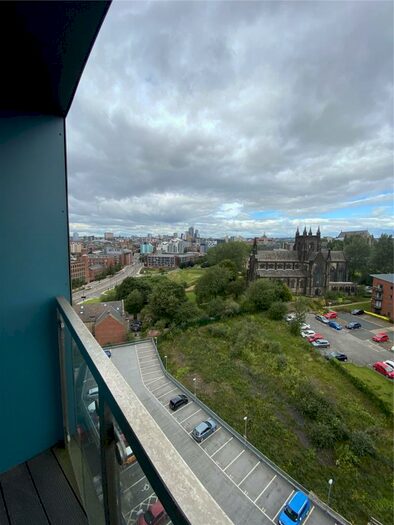 2 Bedroom Flat To Rent In Aire, Cross Green Lane, LS9