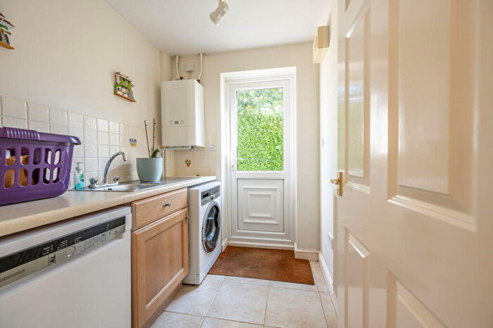 5 Bedroom Detached House For Sale In Courtenay Close, Titchfield Park, Fareham, PO15