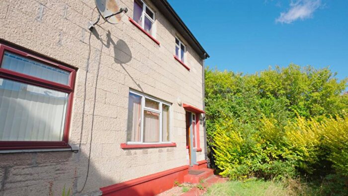 2 Bedroom Terraced House For Sale In Gourdie Street, Dundee, Angus, DD2
