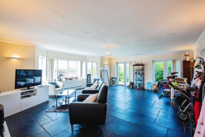 5 Bedroom Detached House For Sale In Field House Lane, Preston, PR3