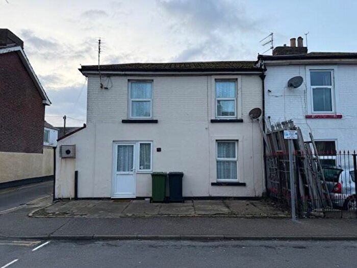 2 Bedroom End Of Terrace House For Sale In Russell Road, Great Yarmouth, Norfolk, NR30