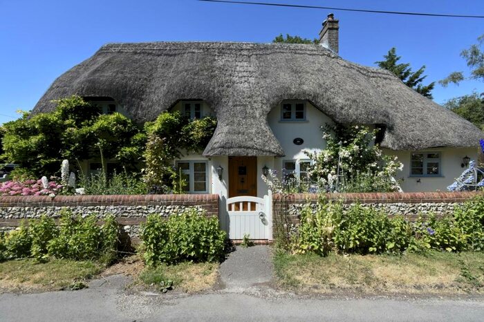 3 Bedroom Detached House For Sale In Tarrant Monkton, Blandford Forum, Dorset, DT11