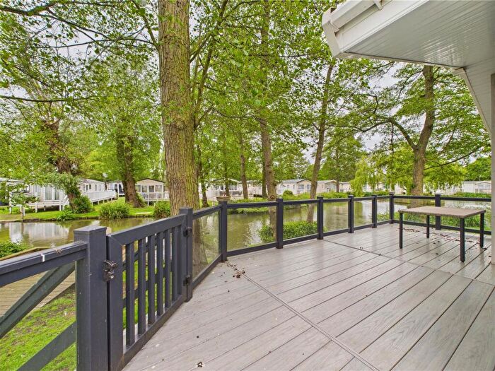 3 Bedroom Park Home For Sale In Clacton Road, Weeley, CO16