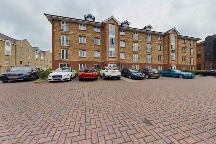 2 Bedroom Flat To Rent In Henry Bird Way, Northampton, NN4