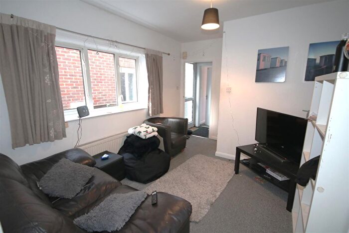 4 Bedroom End Terrace House To Rent In Pretoria Road, Canterbury, CT1