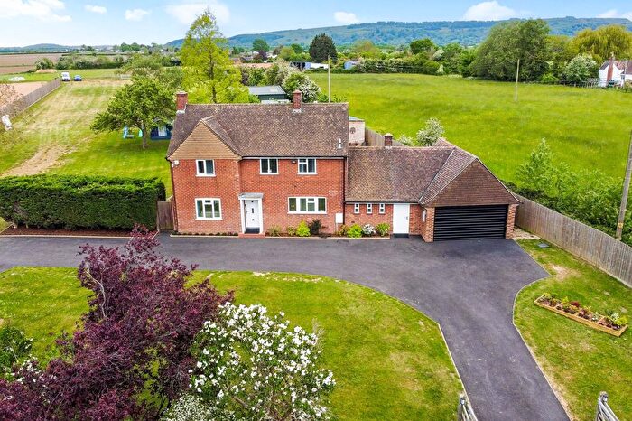 3 Bedroom Detached House For Sale In Main Road, Cropthorne, Pershore, WR10