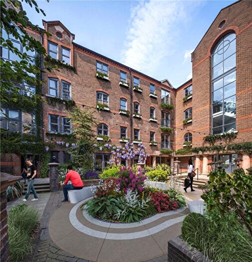 2 Bedroom Flat For Sale In Angel Village, City Road, EC1V