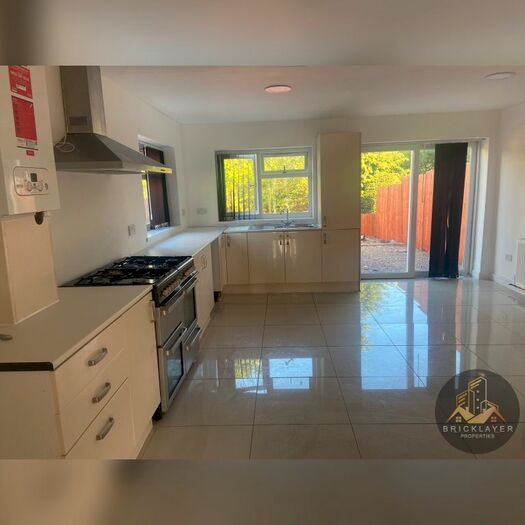 3 Bedroom Semi-Detached House To Rent In Junction Street, Wolverhampton, B69