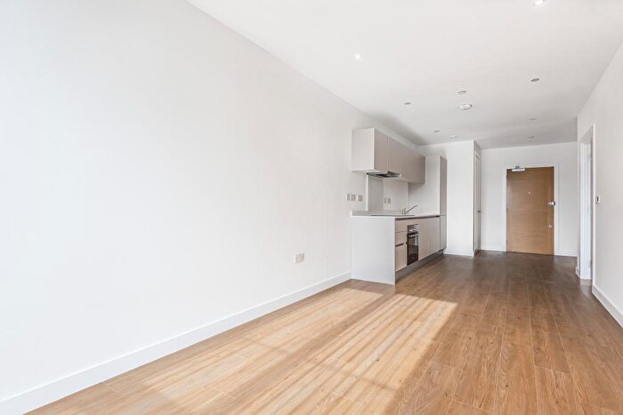 1 Bedroom Apartment To Rent In Royal Winchester House, Bracknell, RG12