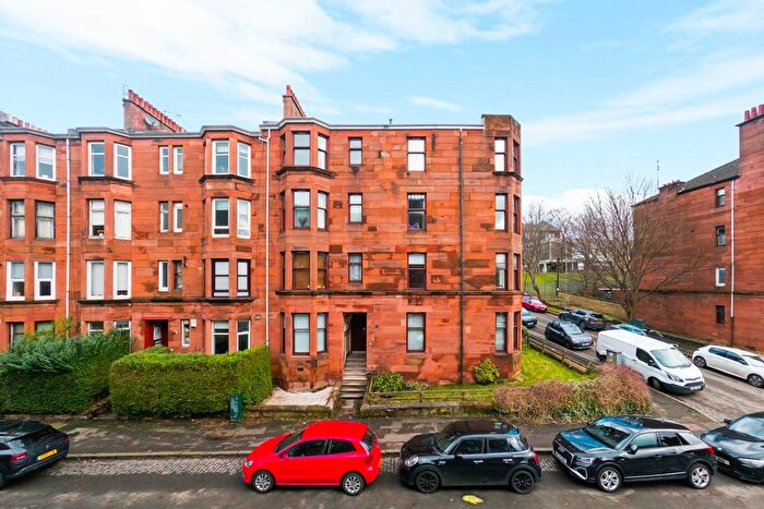 2 Bedroom Flat To Rent In Flat /, Kennoway Drive, Glasgow, G11