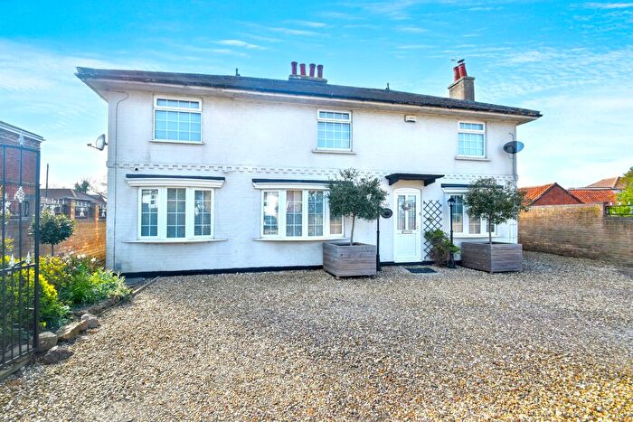 5 Bedroom Terraced House For Sale In South End, Hogsthorpe, PE24