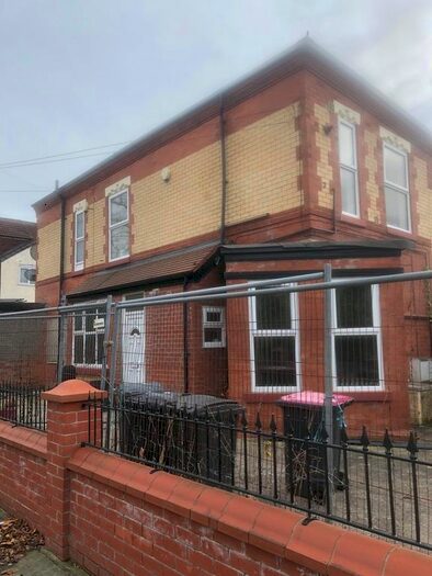 2 Bedroom Flat To Rent In Scovell Street, Salford, M7