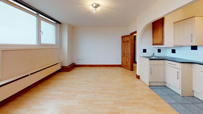 1 Bedroom Property To Rent In Parkview Mansions, City Centre, SO14