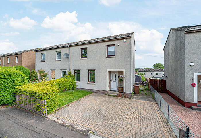 3 Bedroom Semi-Detached Villa For Sale In Lomond Gardens, Kirkcaldy, KY2