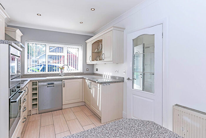 2 Bedroom Bungalow For Sale In Gipsy Close, Balsall Common, Coventry, CV7
