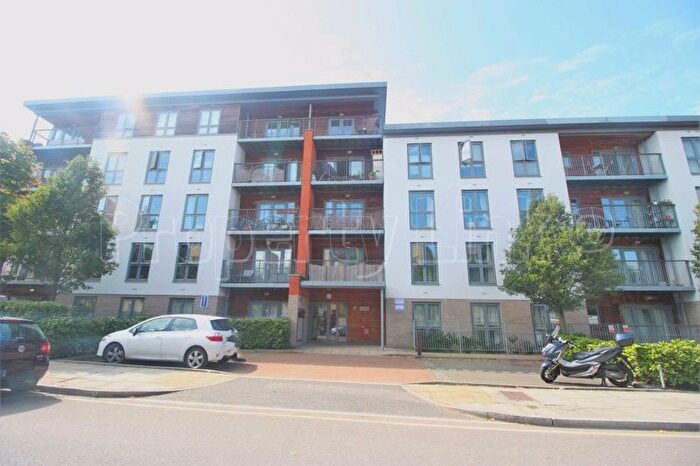 2 Bedroom Flat To Rent In Eastside Mews, London, E3