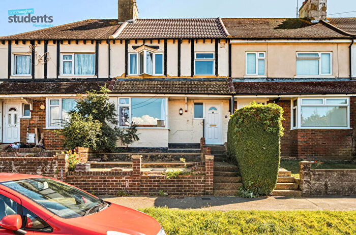 4 Bedroom Semi Detached House To Rent In Bevendean Crescent, Brighton, East Sussex, BN2