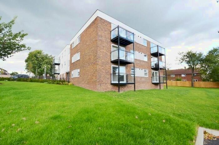 2 Bedroom Flat To Rent In Valley Road, Uxbridge UB10