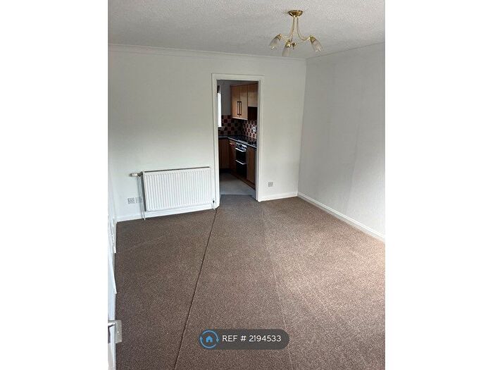 2 Bedroom Flat To Rent In Dunlop Crescent, Ayr, KA8