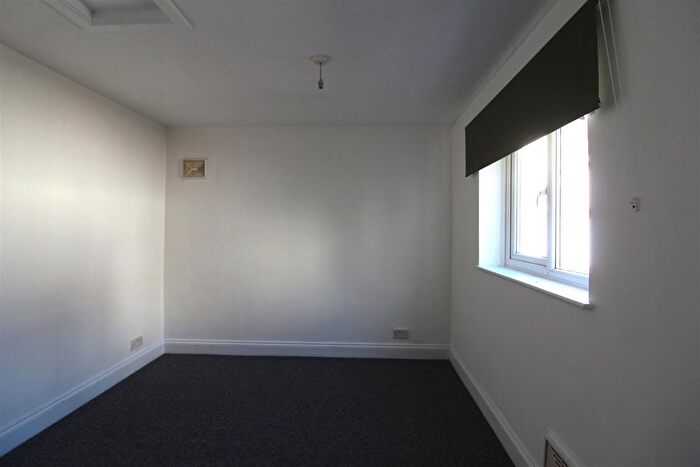 1 Bedroom Flat To Rent In Field Street, Kettering, NN16