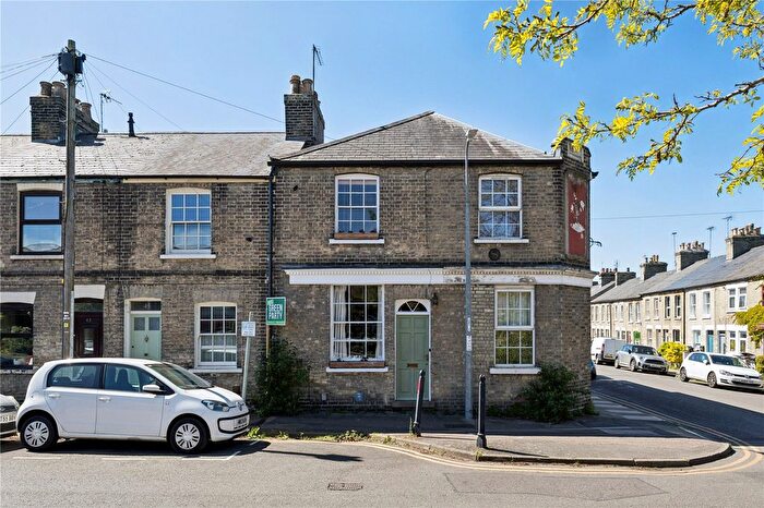 2 Bedroom Terraced House For Sale In River Lane, Cambridge, Cambridgeshire, CB5