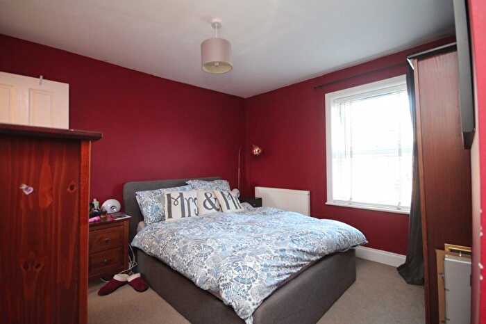 2 Bedroom Semi-Detached House For Sale In Priory Road, Tonbridge, TN9