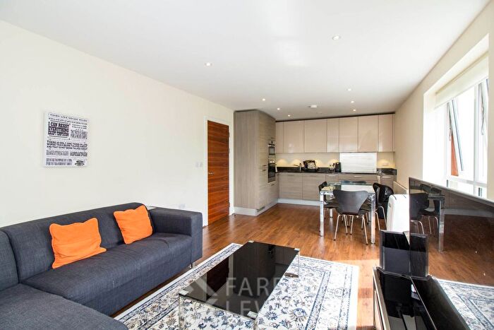3 Bedroom Flat To Rent In Napier House, Acton, W3