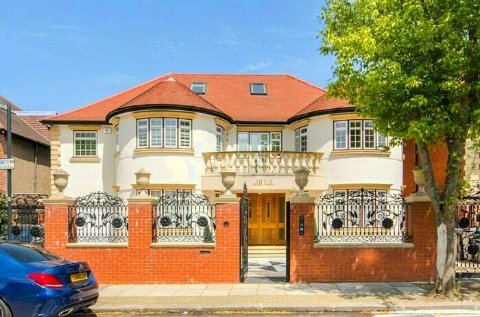 7 Bedroom Detached House To Rent In Dobree Avenue, London, NW10