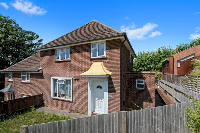 4 Bedroom End Of Terrace House To Rent In Auckland Drive, Brighton, BN2