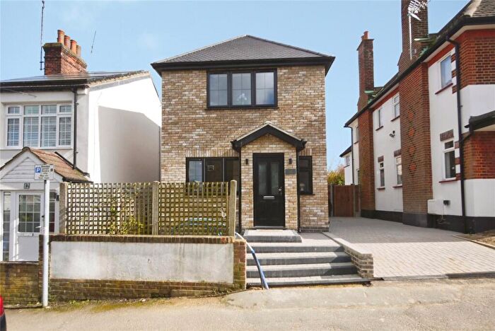 3 Bedroom Detached House For Sale In Warley Mount, Warley, Brentwood, Essex, CM14