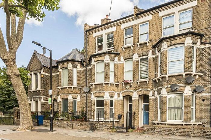 4 Bedroom Flat To Rent In Searles Road, Elephant Amp; Castle, SE1