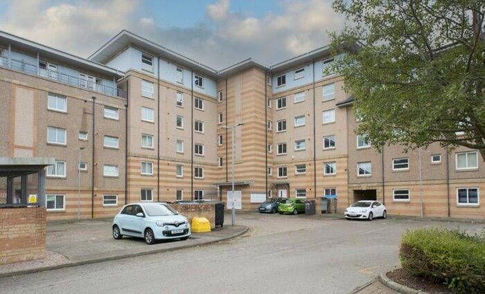 3 Bedroom Flat To Rent In Bannermill Place, City Centre, Aberdeen, AB24