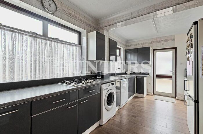 3 Bedroom Property To Rent In St. Marys Lane, Upminster, RM14