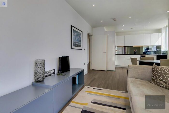 2 Bedroom Flat To Rent In Hebden Place, London, SW8