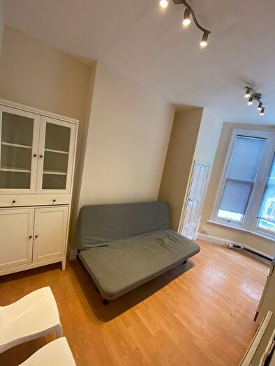 1 Bedroom Flat To Rent In Buckley Road, London, NW6