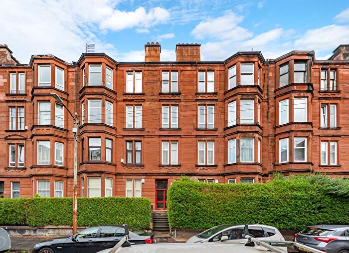 3 Bedroom Flat For Sale In Garthland Drive, Dennistoun, Glasgow, G31