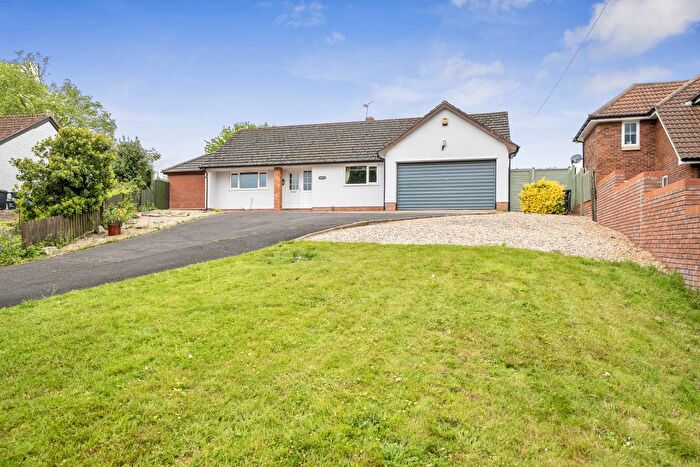 2 Bedroom Detached Bungalow For Sale In Staplehay, Trull, TA3
