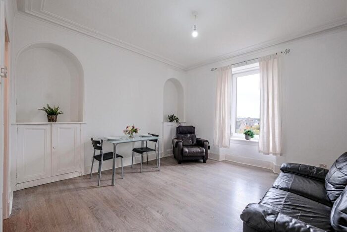 1 Bedroom Apartment For Sale In Claremont Place, Aberdeen, AB10