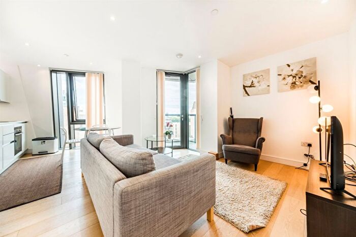 2 Bedroom Flat To Rent In Black Prince Road, Albert Embankment, SE1