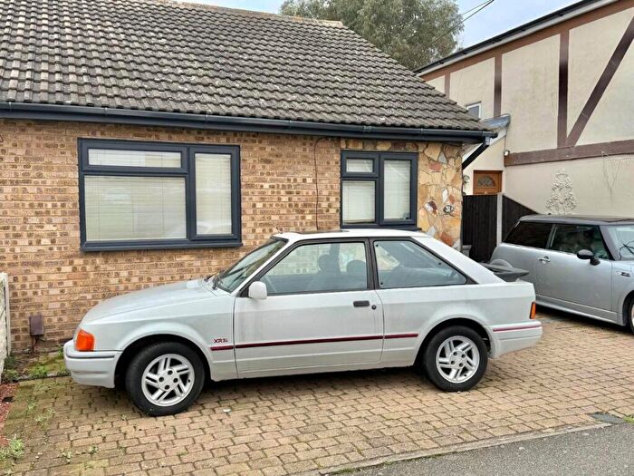 2 Bedroom Bungalow For Sale In Denham Road, Canvey Island, SS8