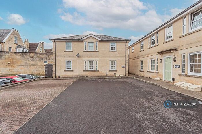 2 Bedroom Flat To Rent In Horstmann Close, Bath, BA1