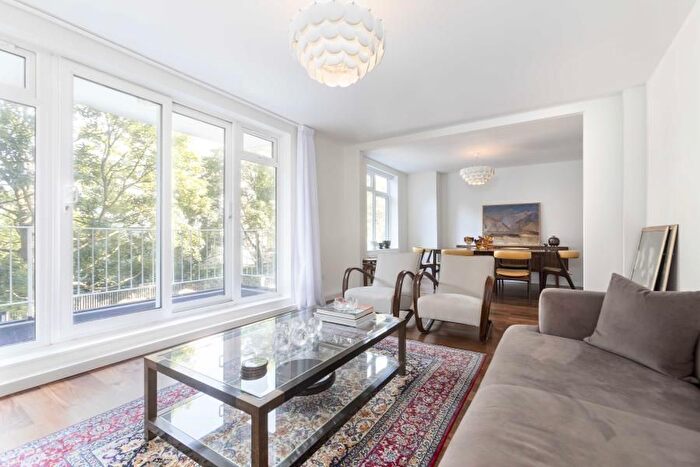 2 Bedroom Flat For Sale In Abbotsbury House, Abbotsbury Road, Kensington, W14