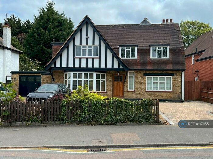 4 Bedroom Detached House To Rent In Lovibonds Avenue, Kent, BR6