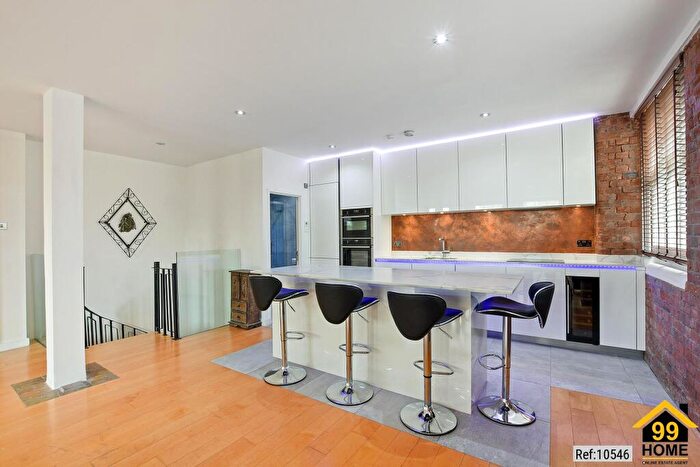 2 Bedroom Flat To Rent In - Bartholomew Square, London, EC1V