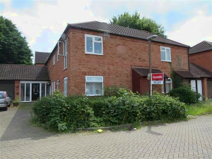 1 Bedroom Property To Rent In Whitebaker Court, Neath Hill, Milton Keynes MK14