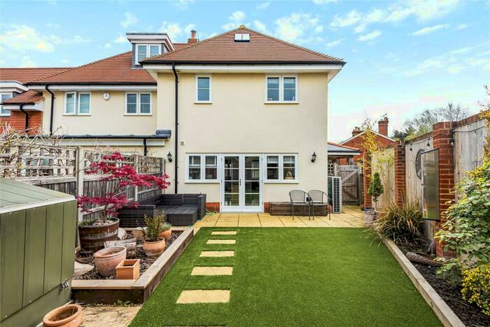 3 Bedroom Semi-Detached House To Rent In Pirbright, GU24