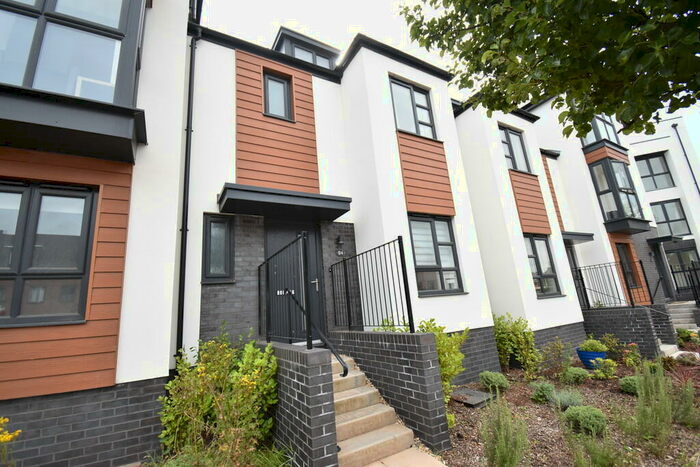 3 Bedroom Terraced House To Rent In Tithebarn Way, Exeter, EX1